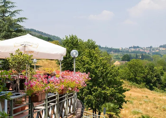 Glamping Florence 럭셔리텐트 트로기